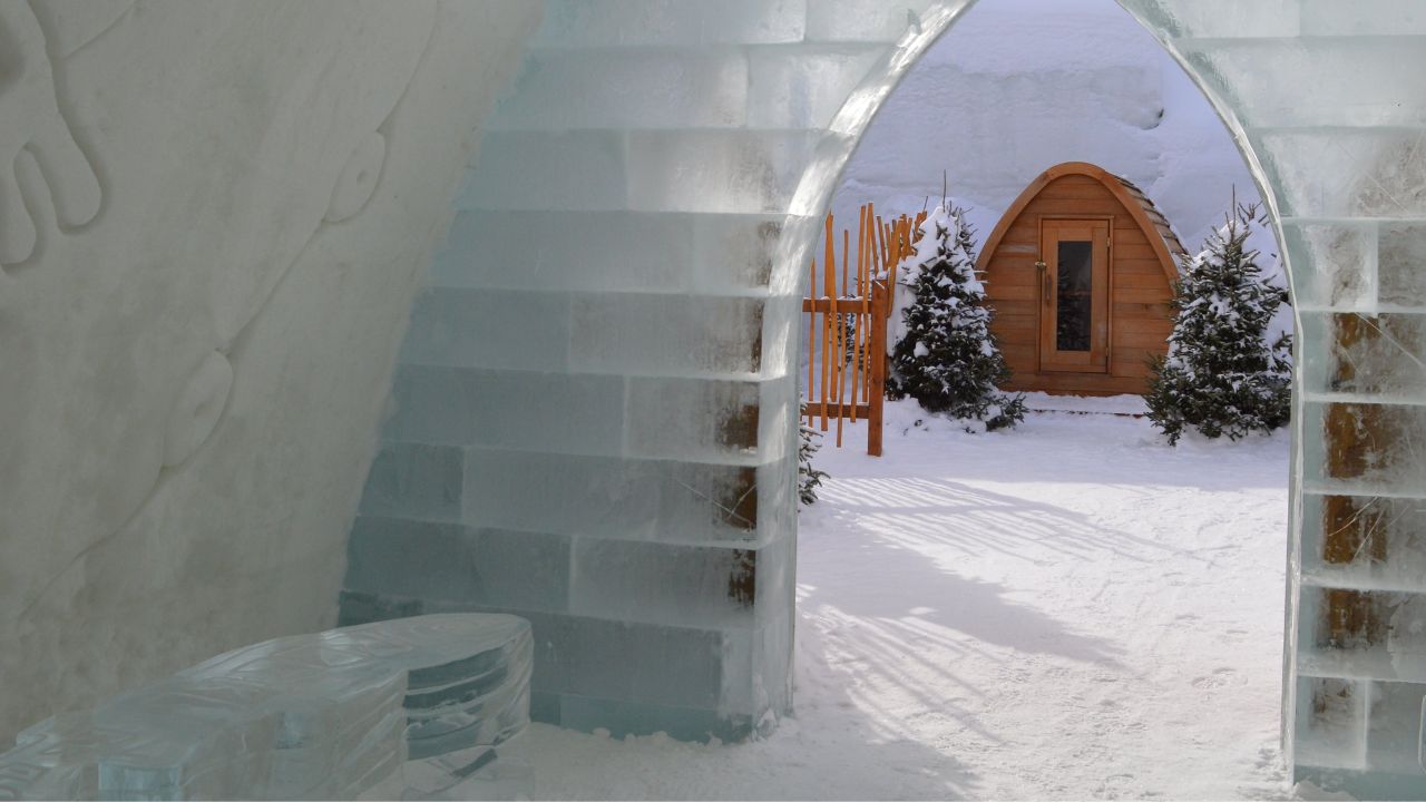 Hotel De Glace- Ice Hotel 